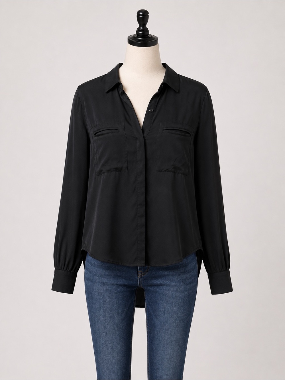 Ro & De Black Long Sleeve Button-Down Shirt